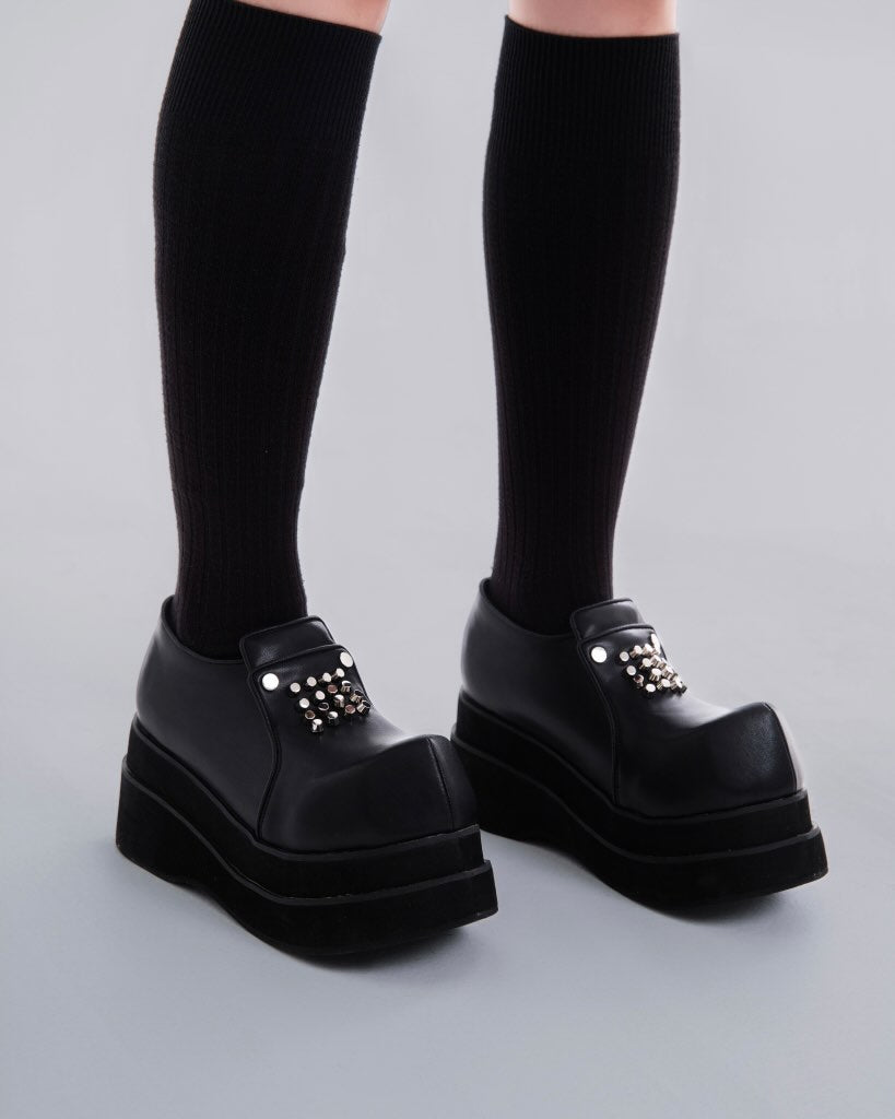 NOIZ N5SH1 Studded Logo Chunky Platform Loafers