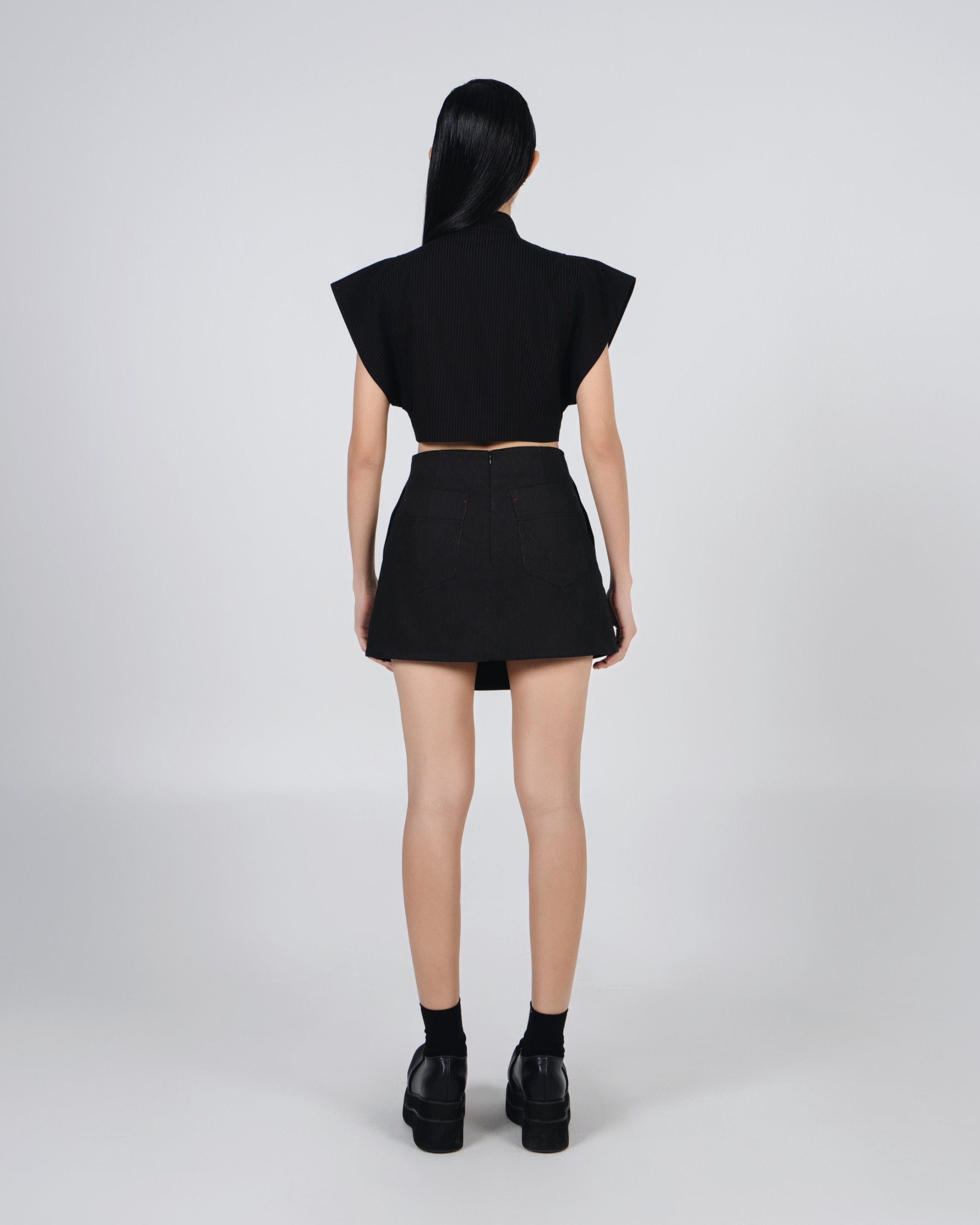 NOIZ N6SK1 ‘S’ Buckle Denim Mini Skirt