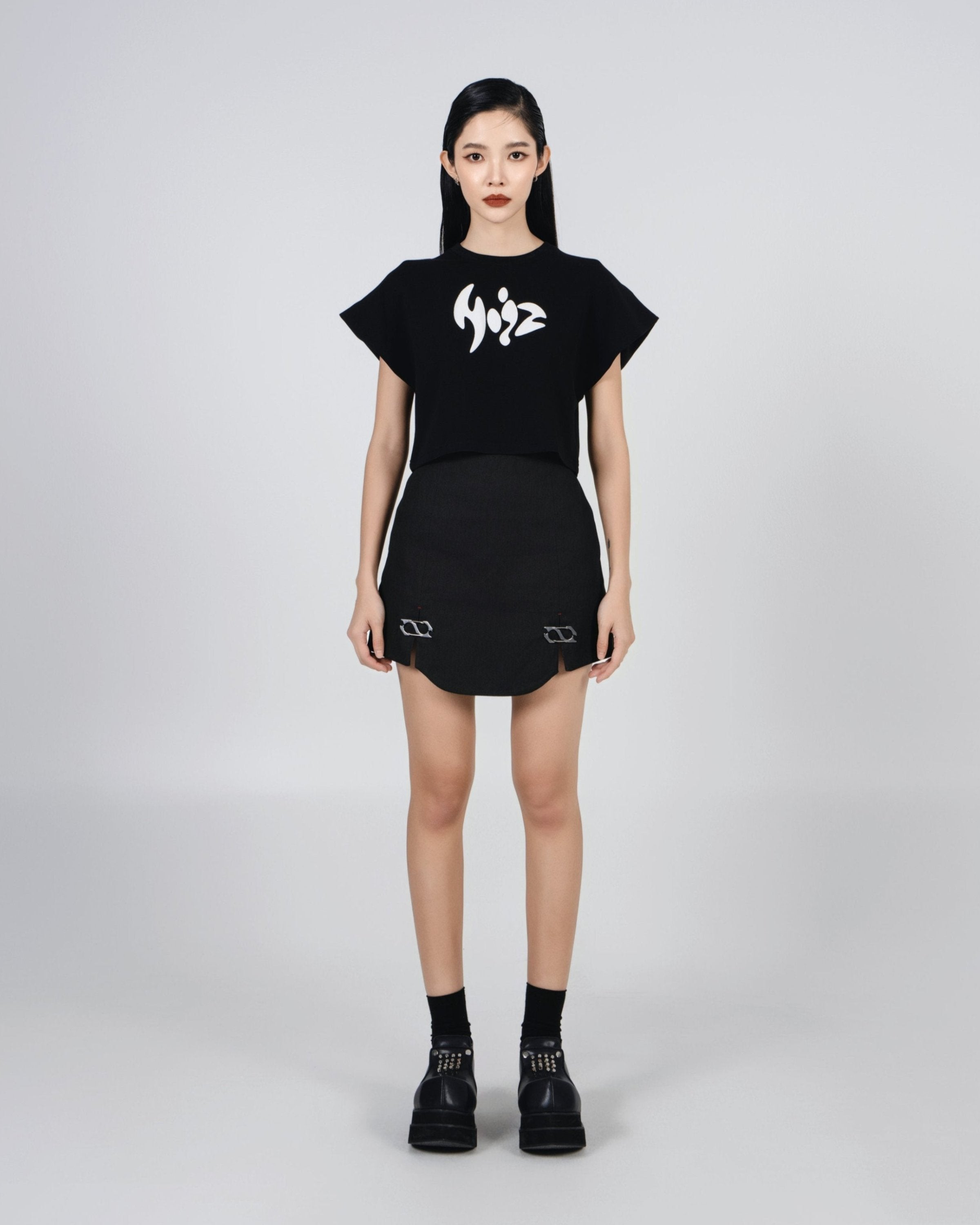 NOIZ N6TP6 ‘NOIZ’ Graphic Crop Top