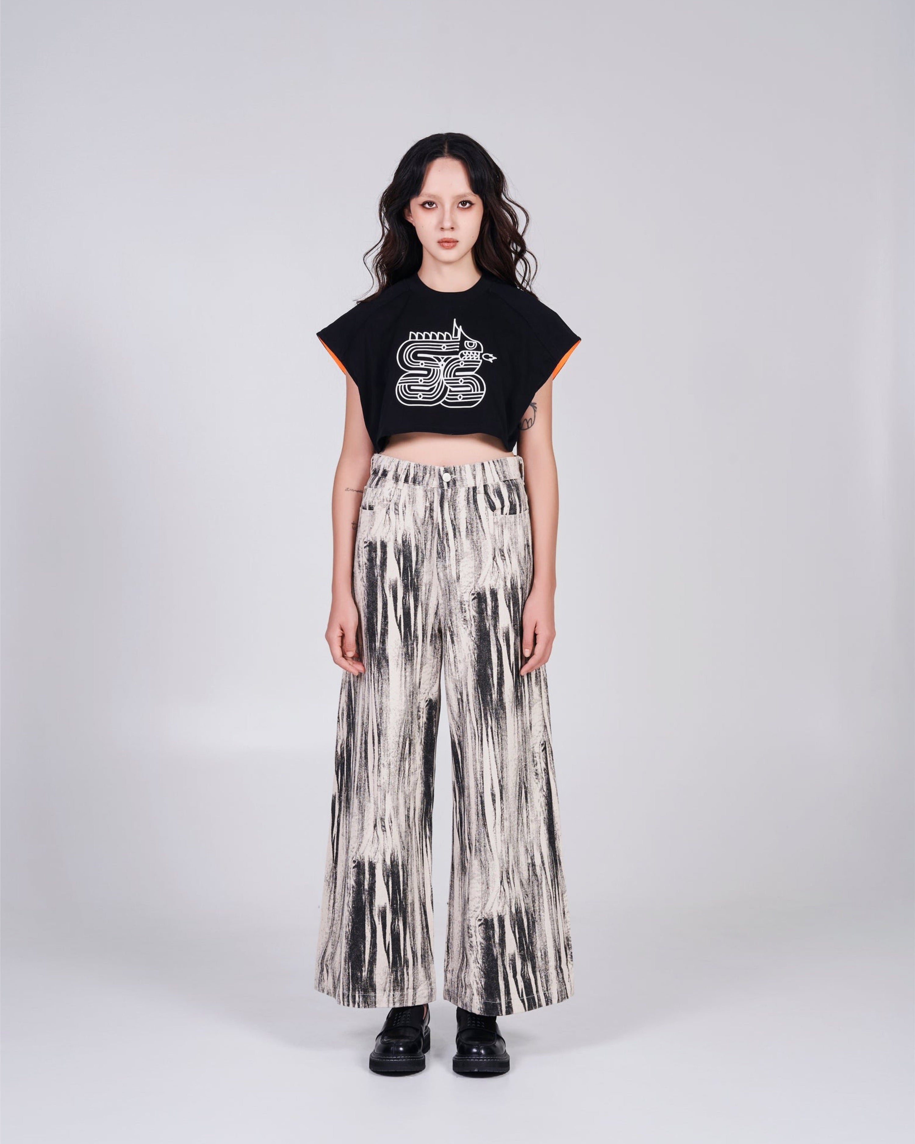 NOIZ N4TP4 Lóng Oversized Printed Crop Top