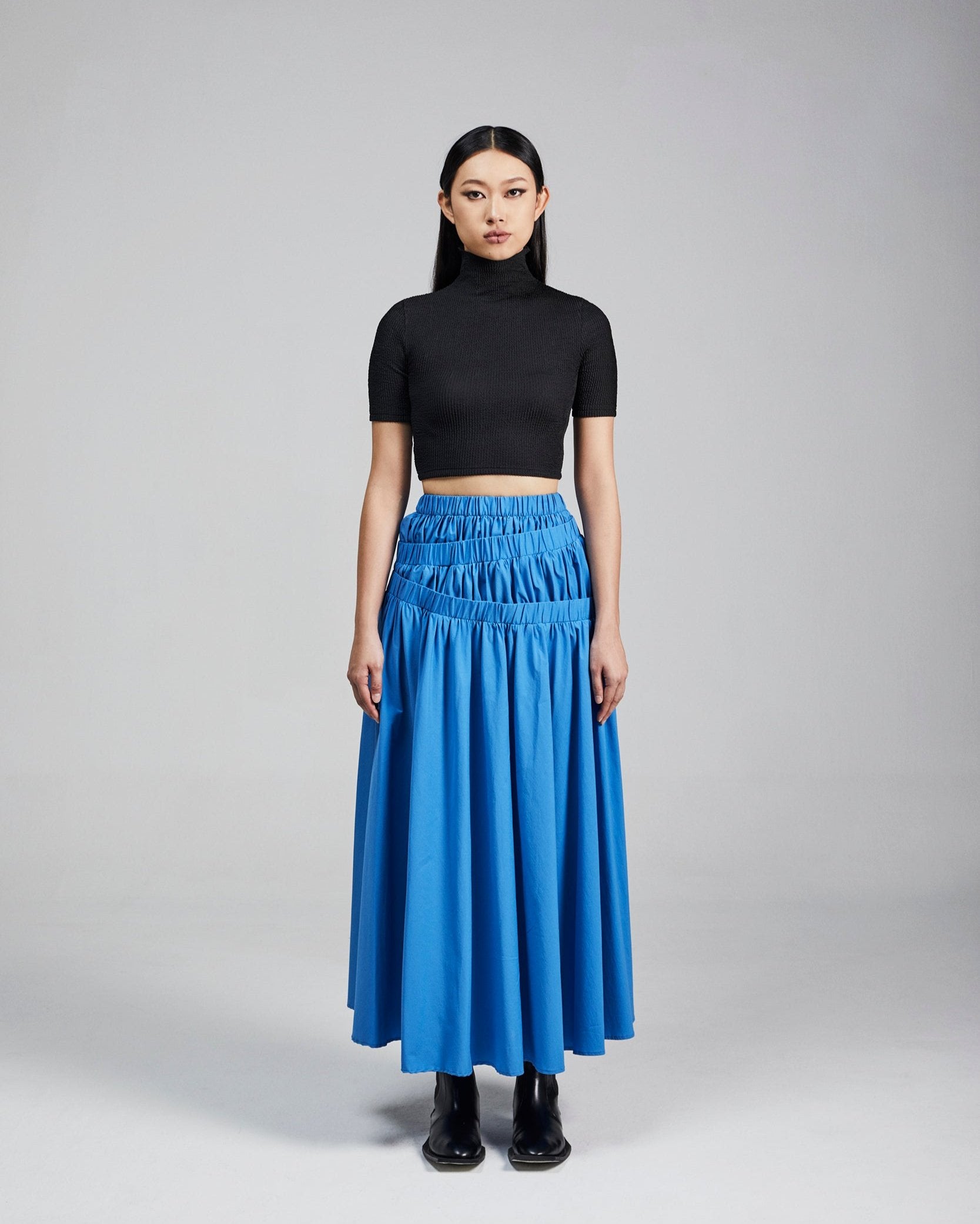 NOIZ N2TP5 Stand Collar Crop Top