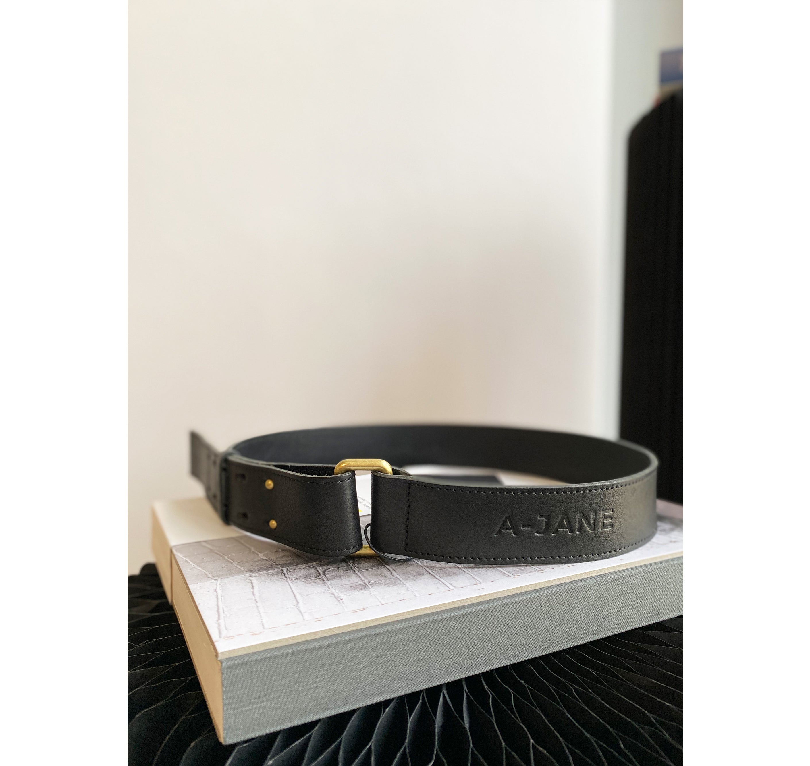 PERCEPTION Leather Belt